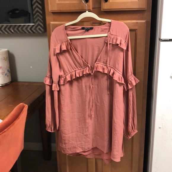 Forever 21 Dresses & Skirts - Mauve flowy dress Forever 21 Dresses & Skirts - Mauve flowy dress